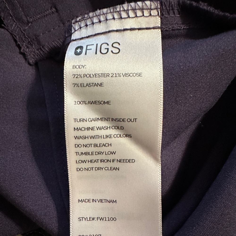 Figs medical field top size small color plum - Picture 5 of 7